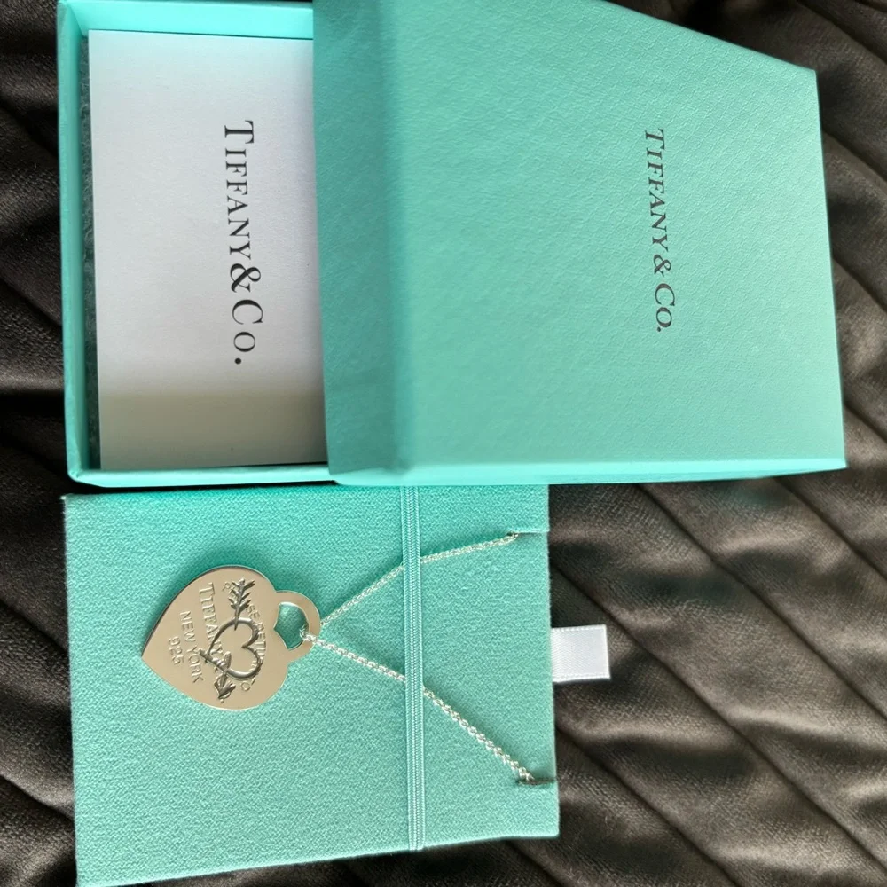 Tiffany & Co. Silver Heart Charm Necklace - Picture 5 of 11